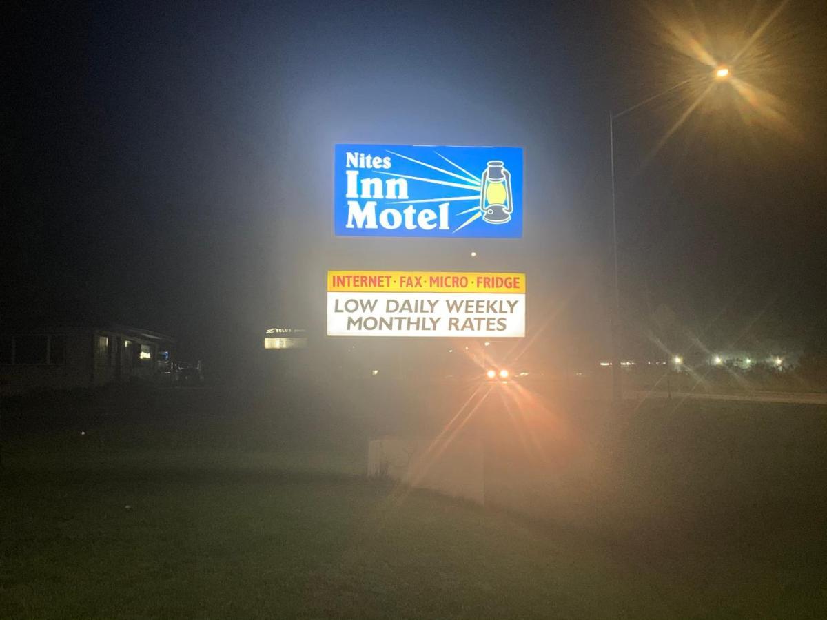 Nites Inn Motel คอร์นวอลล์ ภายนอก รูปภาพ